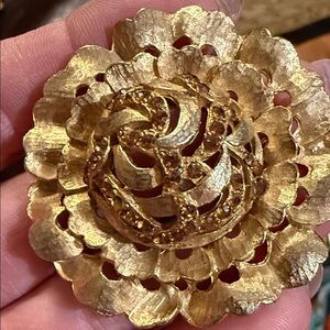 Vintage Gold-Tone Floral Brooch